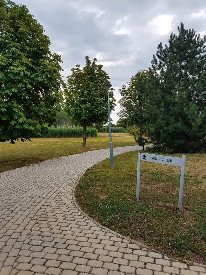 Eliza 1 Birdland Golf Apartman Bük Extérieur photo
