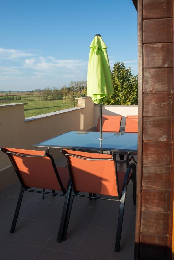 Eliza 1 Birdland Golf Apartman Bük Extérieur photo